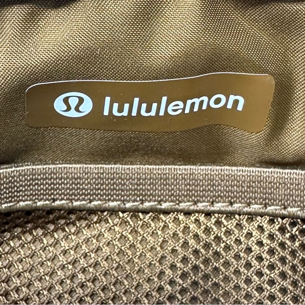 Lululemon Everywhere Belt Bag 1L Fleece Burnt Caramel Brown - Picture 9 of 13